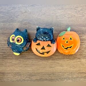 Vintage Halloween Owl, Cat, and Pumpkin Pins
